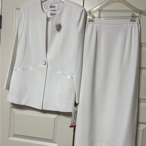 CARISSIMO Snow White 3pc Skirt Suit NWT Size 8